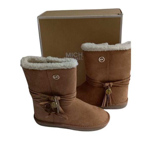 Michael Kors Pamina Tan Faux Fur Lined Boots Little Girls size 12 EUC with box - Picture 1 of 11